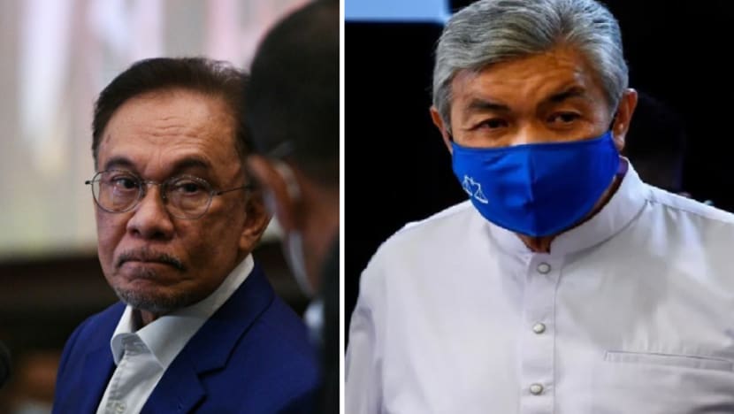 Anwar files no-confidence motion, Zahid urges Muhyiddin to resign after Malaysian king remarks on emergency laws