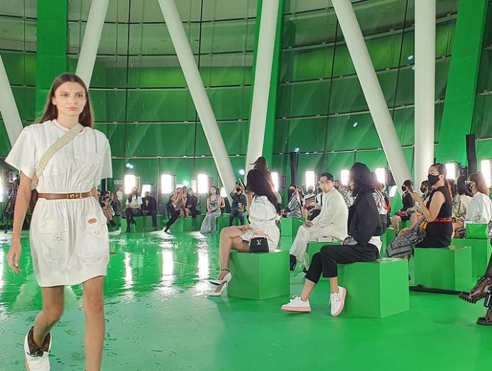 Singaporean Actress Gong Poses Fashion Show Held Louis Vuitton