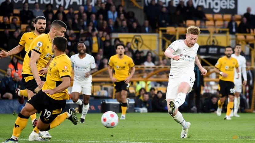Dazzling De Bruyne propels Man City closer to Premier League title Dazzling De Bruyne propels Man City closer to Premier League title