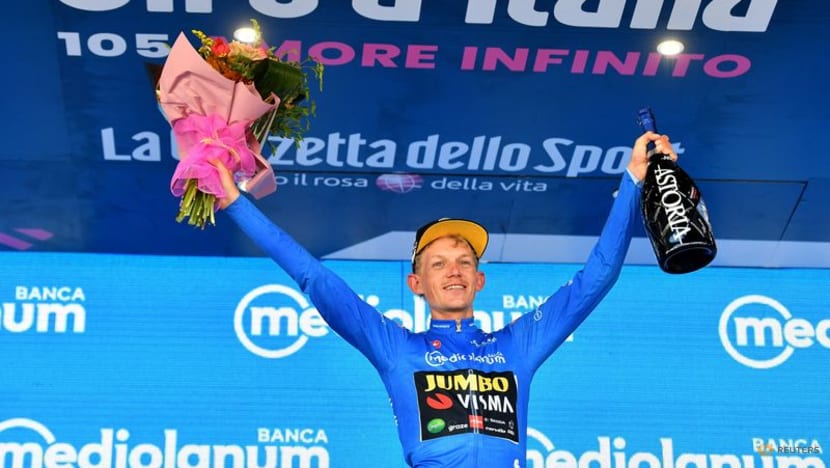 Bouwman wins Giro stage seven as Lopez retains pink jersey Bouwman wins Giro stage seven as Lopez retains pink jersey