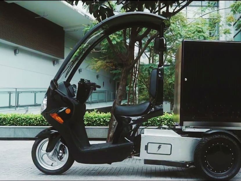 The new electric scooter by SingPost and TumCreate will be given a road trial from March 28 to April 7. Photo: Singapore Post YouTube channel.