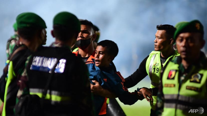 Jokowi orders safety review in wake of deadly Indonesia football stampede Jokowi orders safety review in wake of deadly Indonesia football stampede