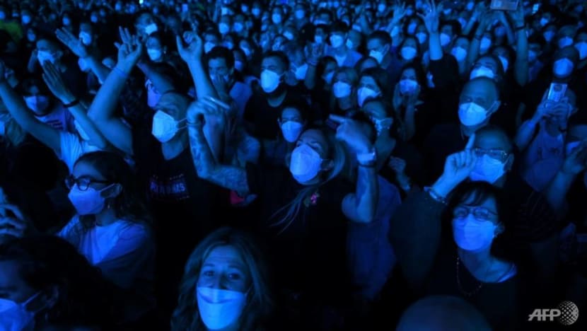 'No sign' of infection after Barcelona COVID-19 concert trial 'No sign' of infection after Barcelona COVID-19 concert trial