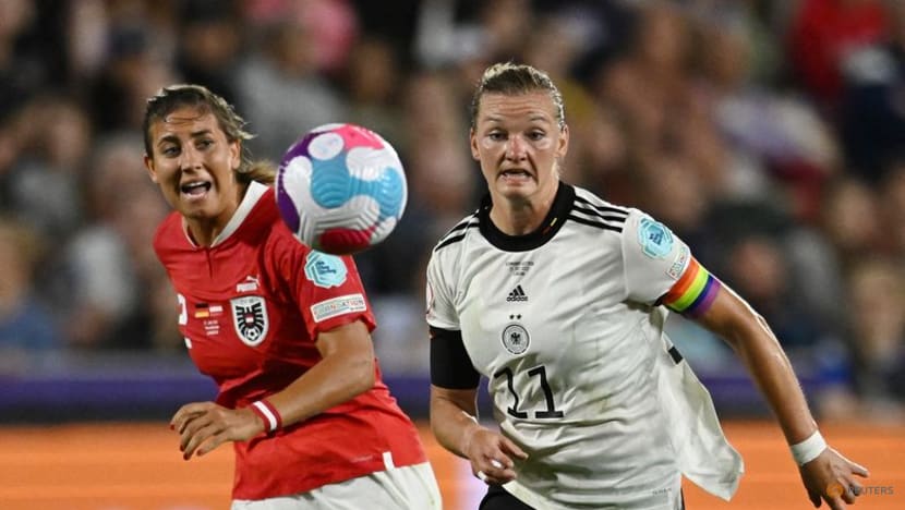 Popp press key to Germany win, says Voss-Tecklenburg Popp press key to Germany win, says Voss-Tecklenburg