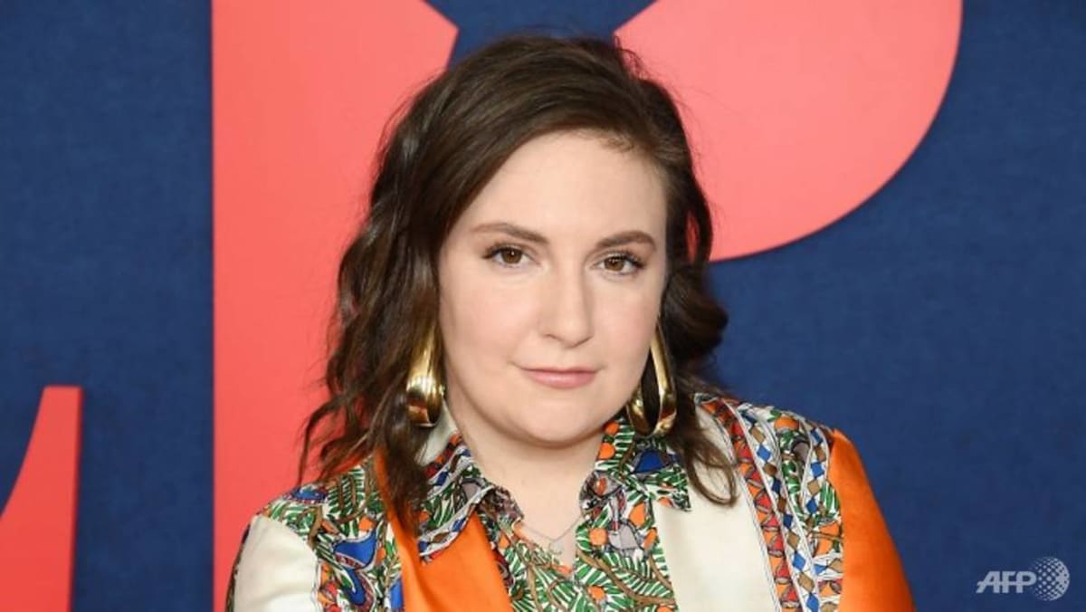 why-lena-dunham-is-championing-high-fashion-for-plus-size-women