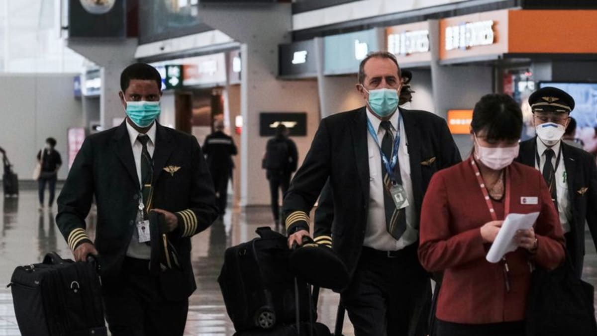Photo of Hongkong sprísni pravidlá izolácie letových posádok uprostred hrozby Omigronu