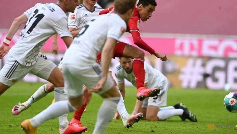 Soccer-Second-string Bayern stumble to 1-1 draw versus Union Soccer-Second-string Bayern stumble to 1-1 draw versus Union