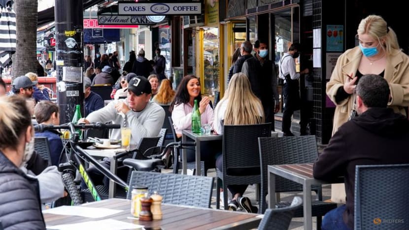 Australia's Melbourne enjoys weekend of eased COVID-19 curbs after long lockdown Australia's Melbourne enjoys weekend of eased COVID-19 curbs after long lockdown