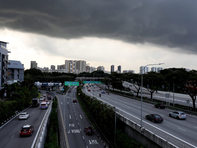 Covid-19: Economists expect S'pore retrenchments in 2020 to hit 45,600 to 65,000 Covid-19: Economists expect S'pore retrenchments in 2020 to hit 45,600 to 65,000