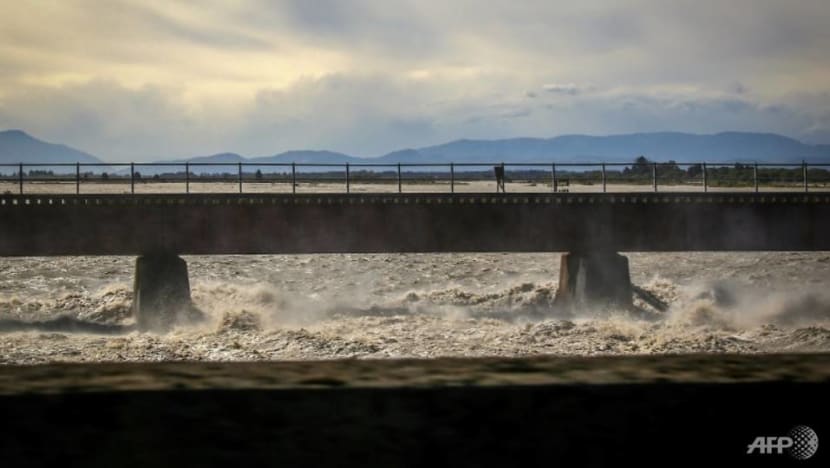 Emergency declared as New Zealand floods threaten thousands of homes Emergency declared as New Zealand floods threaten thousands of homes