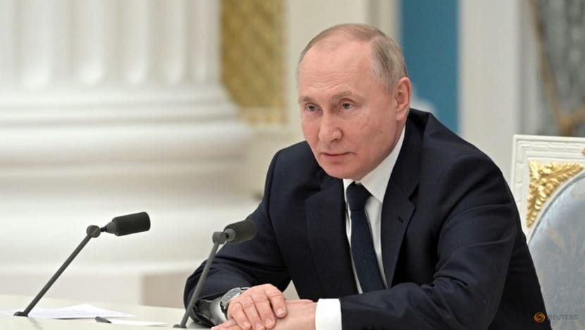 Putin's warning to 'traitors' sends chilling message