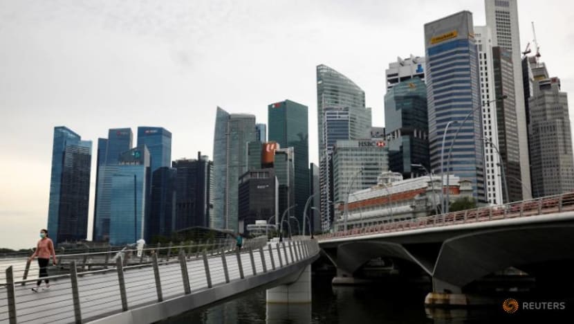 Singapore economy expected to contract 6% this year as private-sector economists downgrade forecasts: MAS survey Singapore economy expected to contract 6% this year as private-sector economists downgrade forecasts: MAS survey
