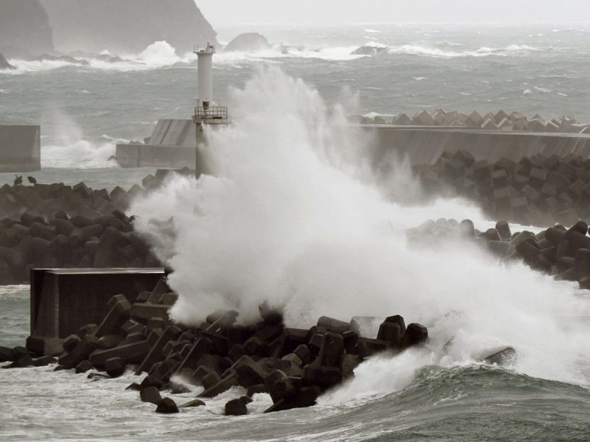 Waves crashing as Typhoon Vongfong approaches Japan’s main islands in 
Kochi prefecture yesterday. Photo: Reuters