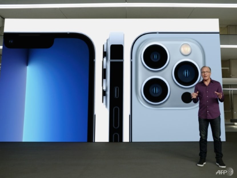 Commentary: Smartphones last longer so why do some people still upgrade theirs each year? Commentary: Smartphones last longer so why do some people still upgrade theirs each year?