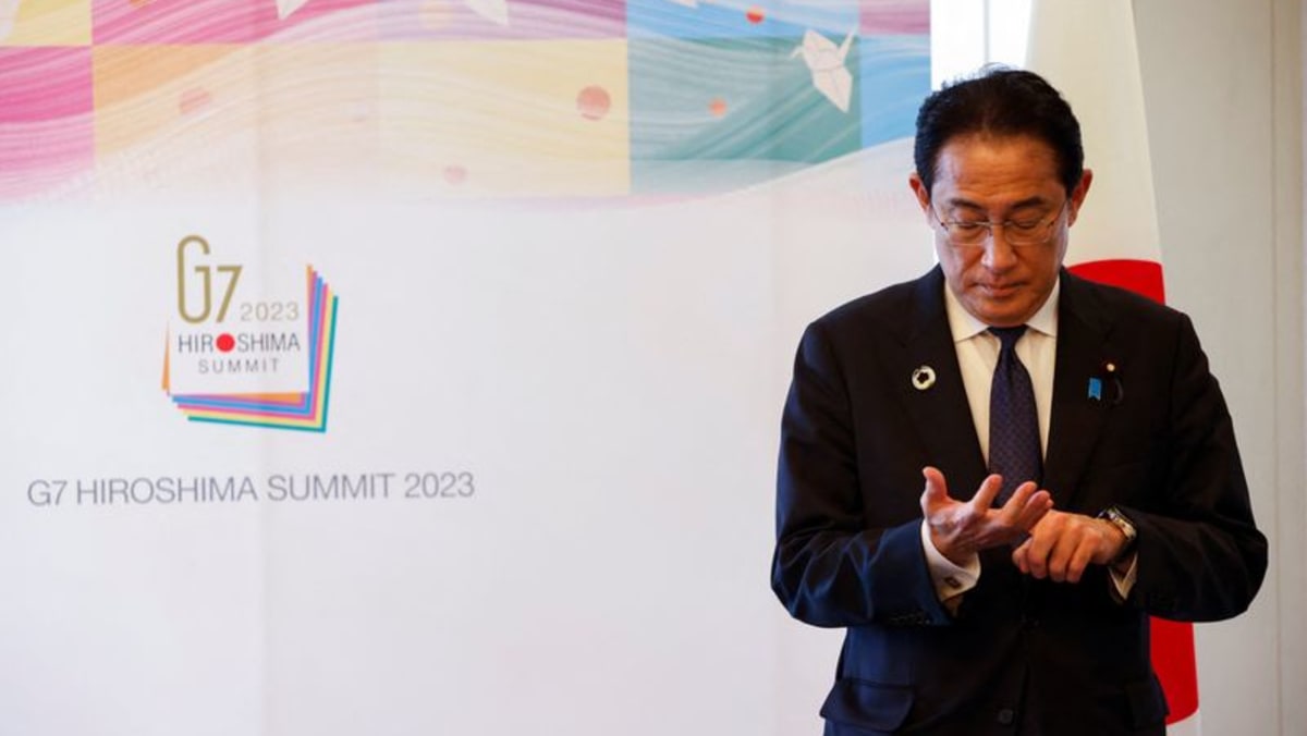 Riding on G7 success, Japan PM Kishida eyes early election Riding on G7 success, Japan PM Kishida eyes early election