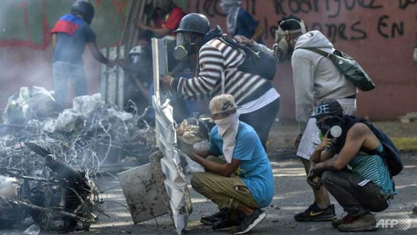 Clashes break out at Venezuela May Day protest Clashes break out at Venezuela May Day protest