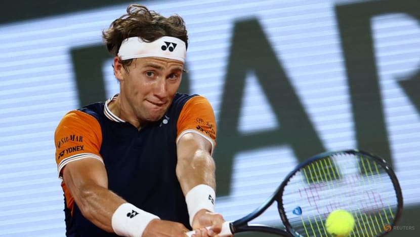Norway's Ruud battles past Rune again to book French Open last four spot