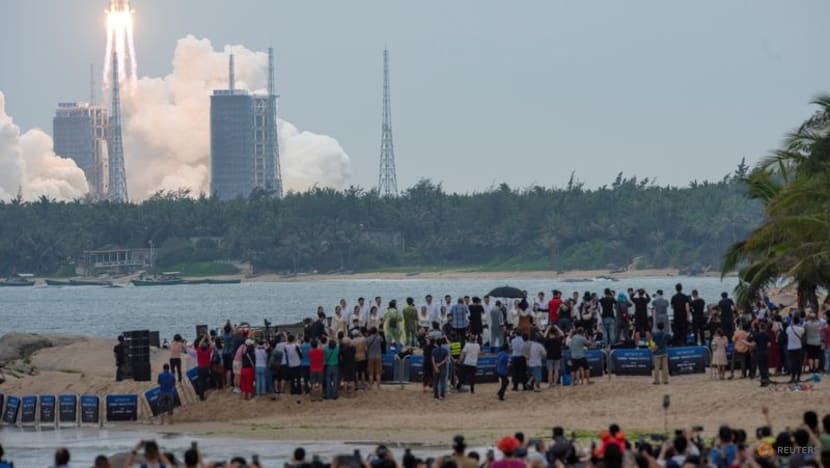 As satellites and space junk proliferate, US to revise rules As satellites and space junk proliferate, US to revise rules