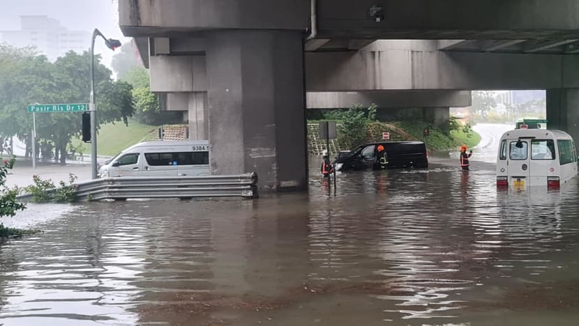 SCDF evacuates 5 people after vehicles were stuck in flash floods at Pasir Ris; 1 person taken to hospital