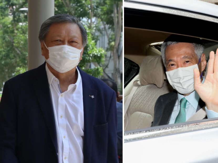 Prime Minister Lee Hsien Loong (right) and blogger Leong Sze Hian (left) at the High Court on Oct 6, 2020.