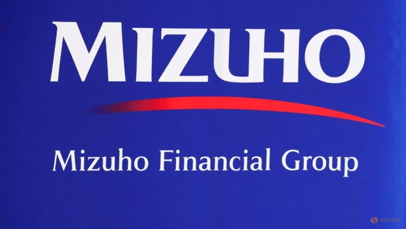 Mizuho's top executives to resign over system failures