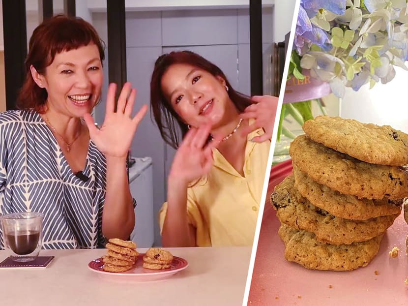 Kit’s an avid baker while Rui En, a noob, admits, “I CMI (cannot make it)”.