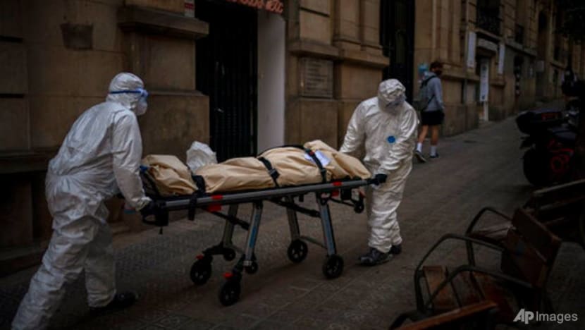 COVID-19: Spain’s mortuary workers endure the daily march of death