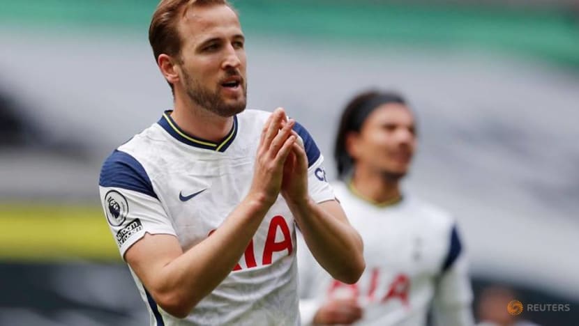 Soccer-Spurs boss Mason 'not aware' if Kane has asked to leave club