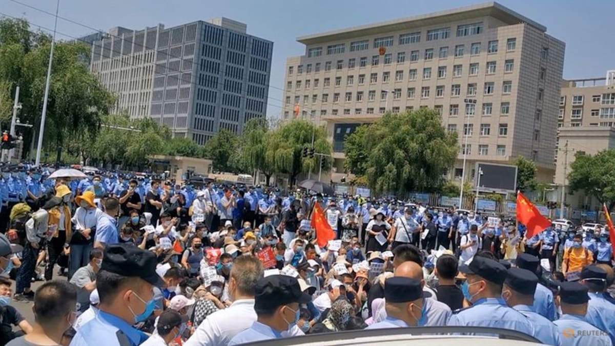 Ketika pengunjuk rasa Tiongkok menentang mesin keamanan Xi