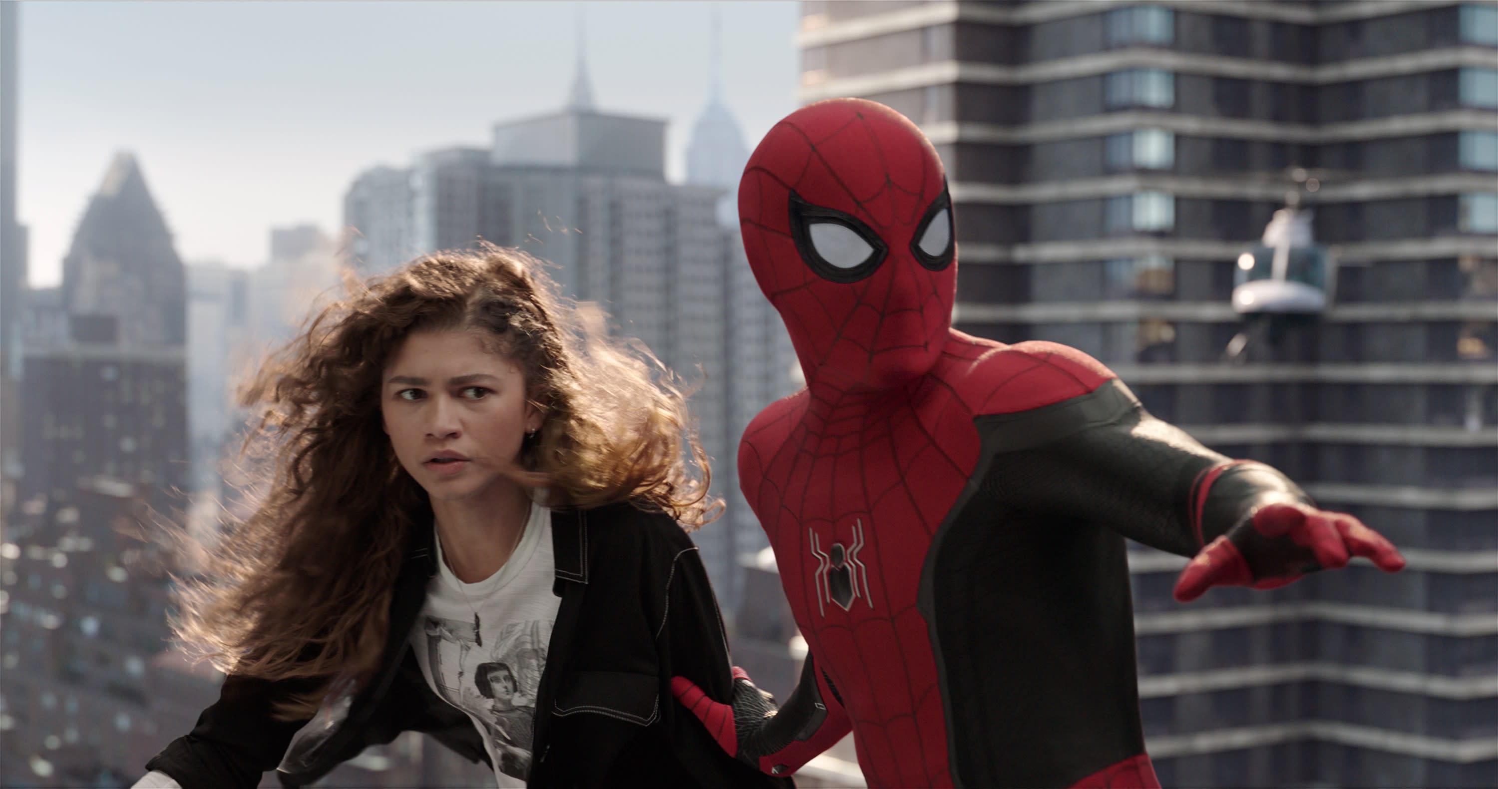 Tom Holland Ripped A Super-Fart In Spider-Man Suit In Front Of Zendaya During Spider-Man: No Way Home Stunt: She “Felt The Rattle” Tom Holland Ripped A Super-Fart In Spider-Man Suit In Front Of Zendaya During Spider-Man: No Way Home Stunt: She “Felt The Rattle”