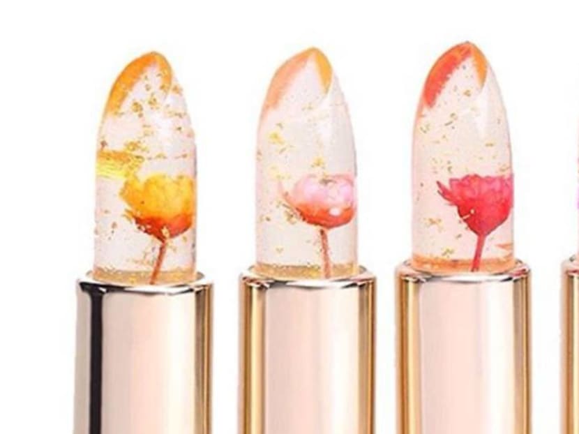Flower lippies by Kailijumei  are taking the Internet by storm