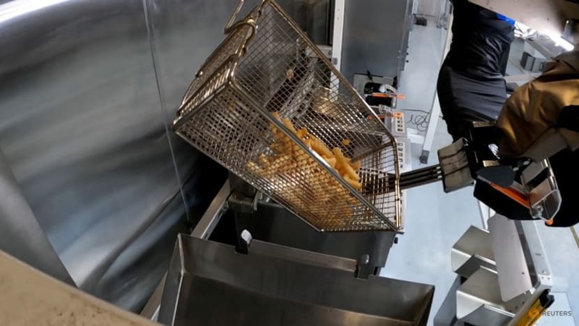 Robots are making French fries faster, better than humans Robots are making French fries faster, better than humans