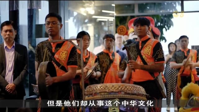 17岁创办舞狮队 本地唯一主要由非华族成员组成舞狮团