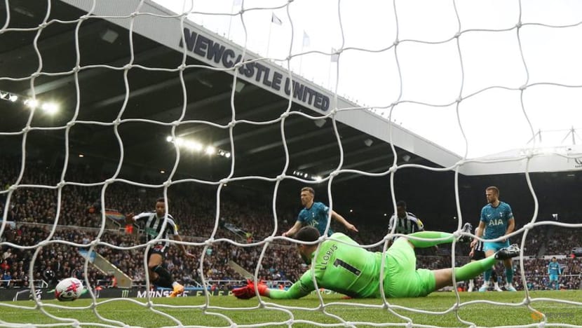 Lloris embarrassed by Tottenham's capitulation at Newcastle