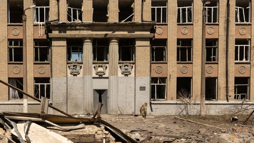 Sixty feared dead in bombing of Ukraine school; G7 condemns Putin Sixty feared dead in bombing of Ukraine school; G7 condemns Putin