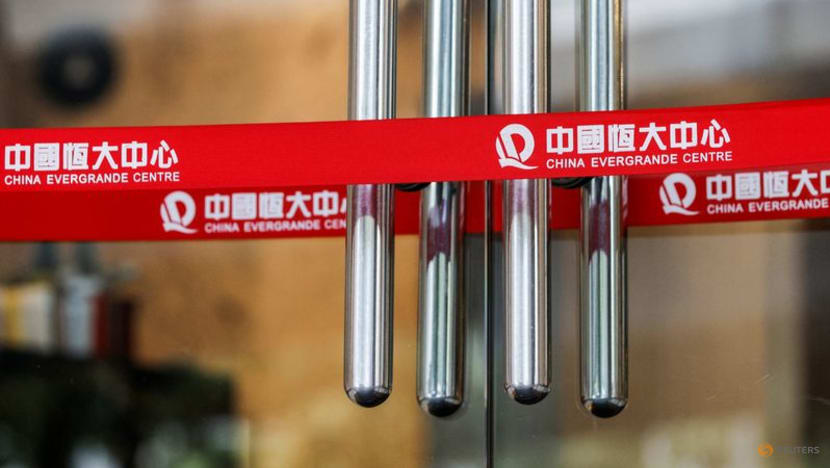 China Evergrande 2021 sales plunge 39%, shares set to resume