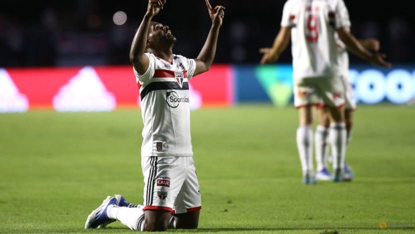 Controversial penalty helps Sao Paulo to win over Cuiaba Controversial penalty helps Sao Paulo to win over Cuiaba