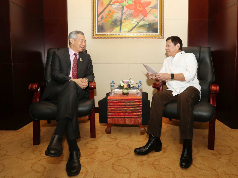 Prime Minister Lee Hsien Loong met with Philippines President Rodrigo Duterte in Laos on Sept 6, 2016 at the sidelines of the Association of South-east Asian Nations (Asean) Summit. Photo: MCI