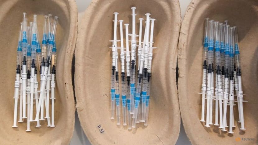 EU health ministers seek common line over fourth COVID-19 vaccine dose EU health ministers seek common line over fourth COVID-19 vaccine dose