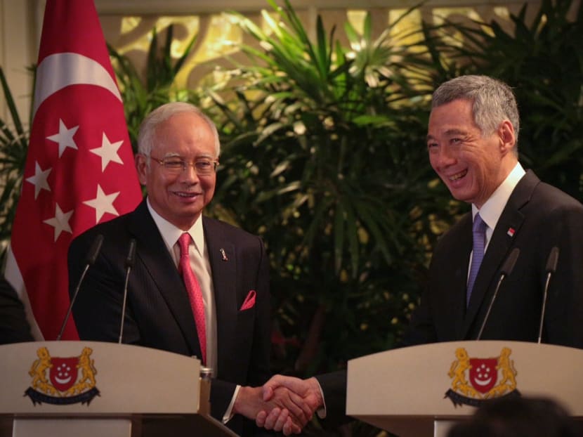 Singapore's PM Lee Hsien Loong and Malaysia's PM Najib Razak attend the Leader's Retreat at Shangri-la May 5, 2015. TODAY file photo