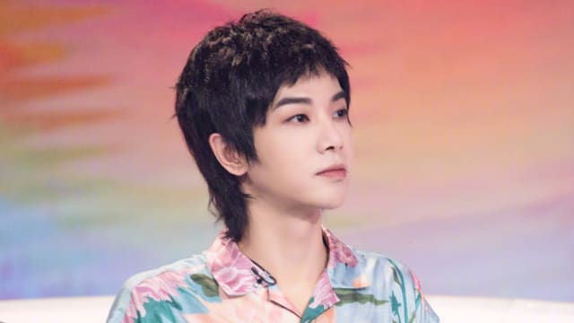 网友祝华晨宇“父亲节快乐”　粉丝火大咒骂：你爹死了吗？