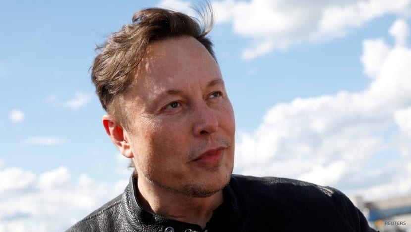 Tesla's Musk sells US$930 million in shares to cover stock option tax Tesla's Musk sells US$930 million in shares to cover stock option tax