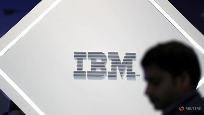 IBM rolls out newest processor chip, taps Samsung for manufacturing IBM rolls out newest processor chip, taps Samsung for manufacturing