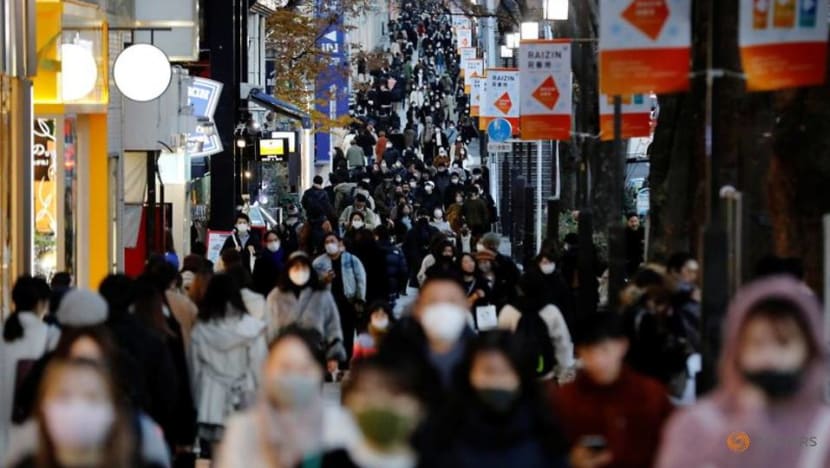 Japan panel says people 65 or older should get COVID-19 vaccine priority Japan panel says people 65 or older should get COVID-19 vaccine priority
