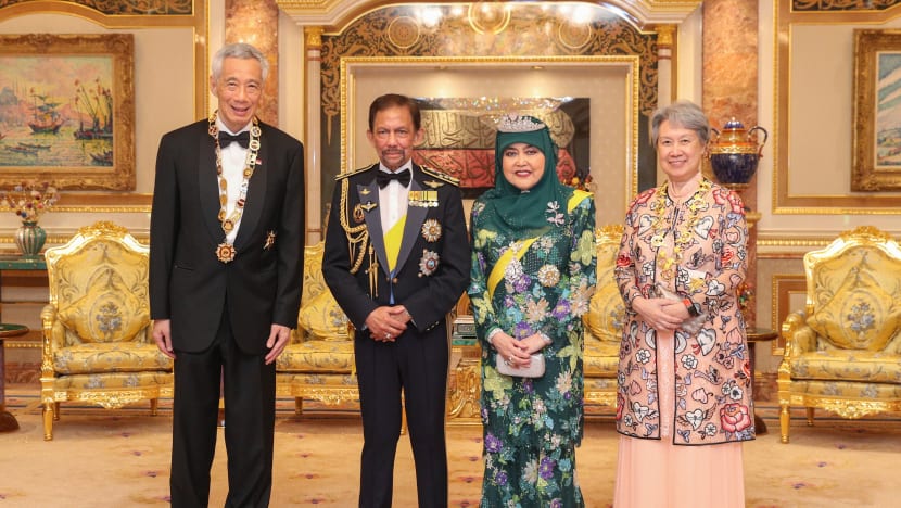 KILASAN: PM Lee, Ho Ching dikurnia anugerah diraja dari Sultan Brunei; S$1 diramal naik hingga RM3.22 pada suku ketiga; Jamiyah lancar Anugerah Teladan Keharmonian Antara Agama