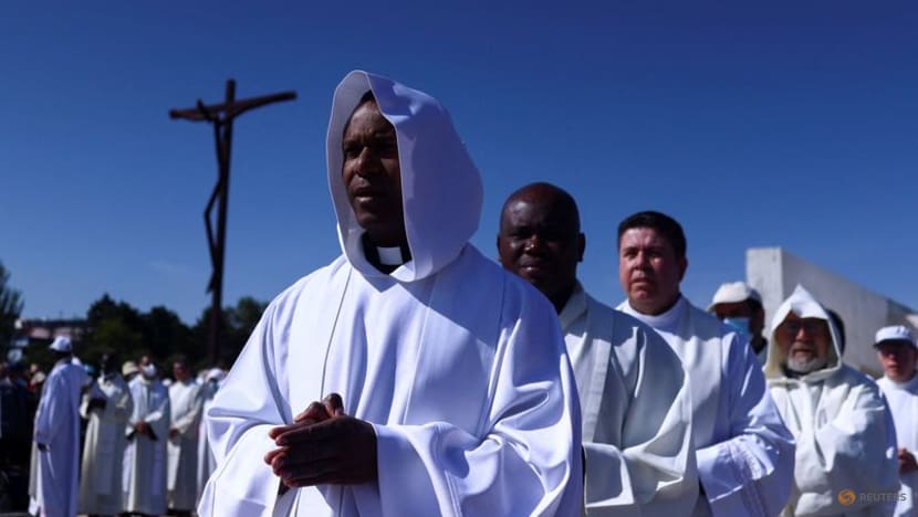 'Not free from COVID-19': Thousands pray at Portuguese shrine despite fears of new wave 'Not free from COVID-19': Thousands pray at Portuguese shrine despite fears of new wave