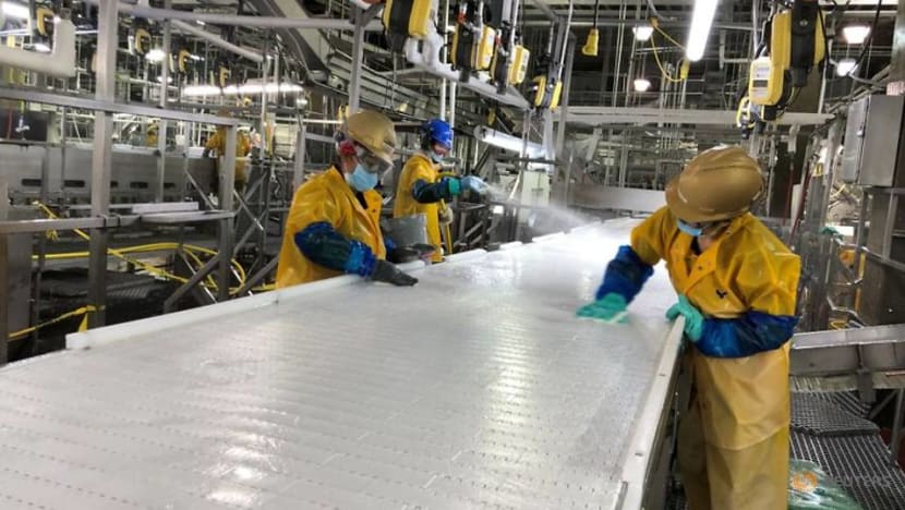 As US pork plant speeds up slaughtering, workers report more injuries As US pork plant speeds up slaughtering, workers report more injuries