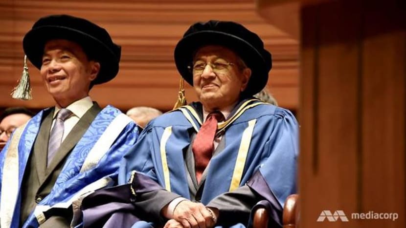 Dr Mahathir intai lebih banyak kerjasama NUS-Universiti Malaya