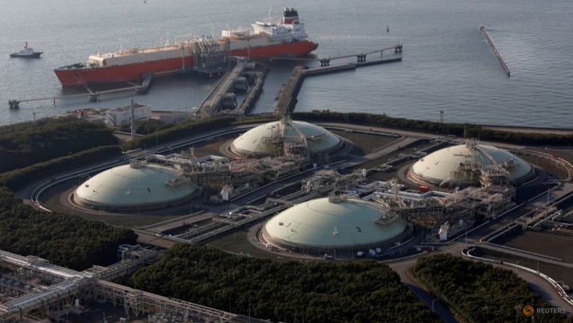 Japan refiners dust off fuel oil supply chains to meet rising utility demand Japan refiners dust off fuel oil supply chains to meet rising utility demand