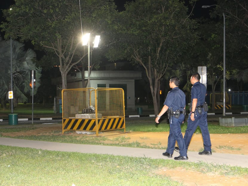 Floodlights were set up to brighten the open field opposite Little India MRT on 13 Dec 2013. Photo by OOI BOON KEONG